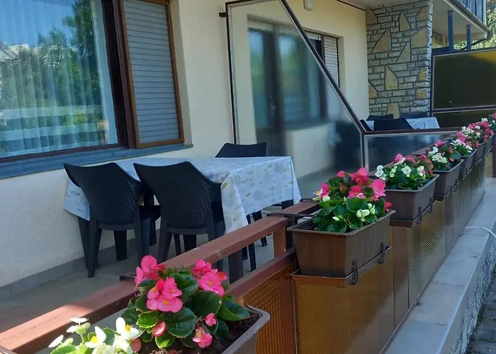 Lara Apartment